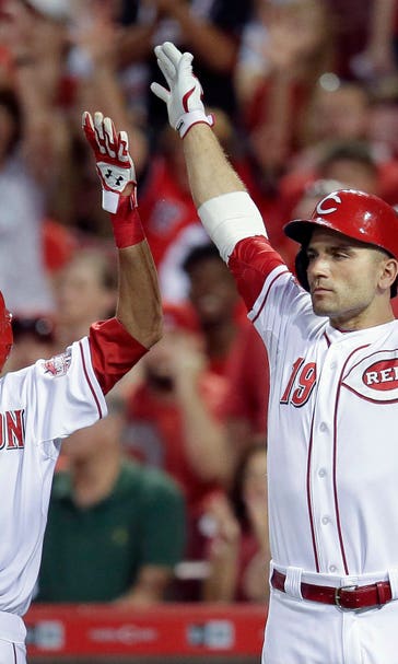 Three run sixth leads Reds over Nats 5-2